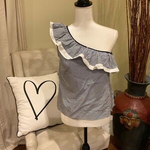 J.Crew off the shoulder top 💙